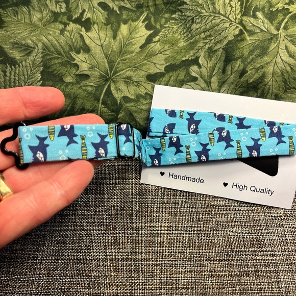77-PTT New Never Used  OCIA Handmade Toddlers Blue Sharks Bow Tie High Quality - Picture 5 of 7